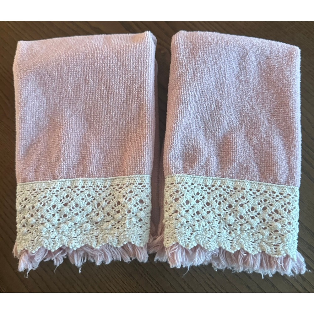 Saturday Knight Ltd Pink Hand Towels Set of 2 Crochet Lace Trim Fringe 13 x 17